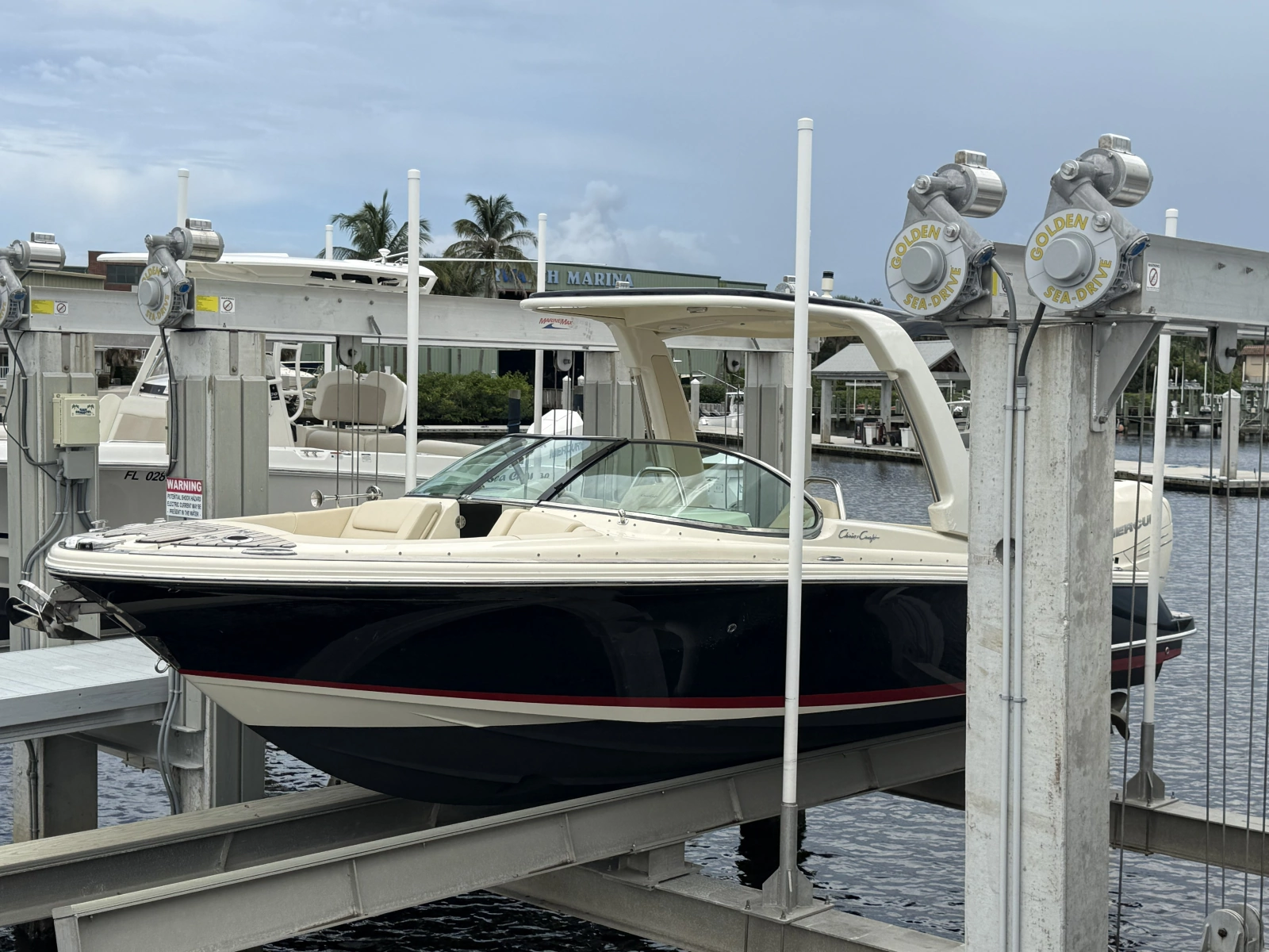 2022 Chris-Craft Launch 25 GT