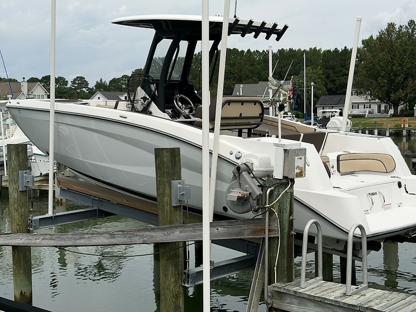 2024 Yamaha Boats 255 FSH Sport H