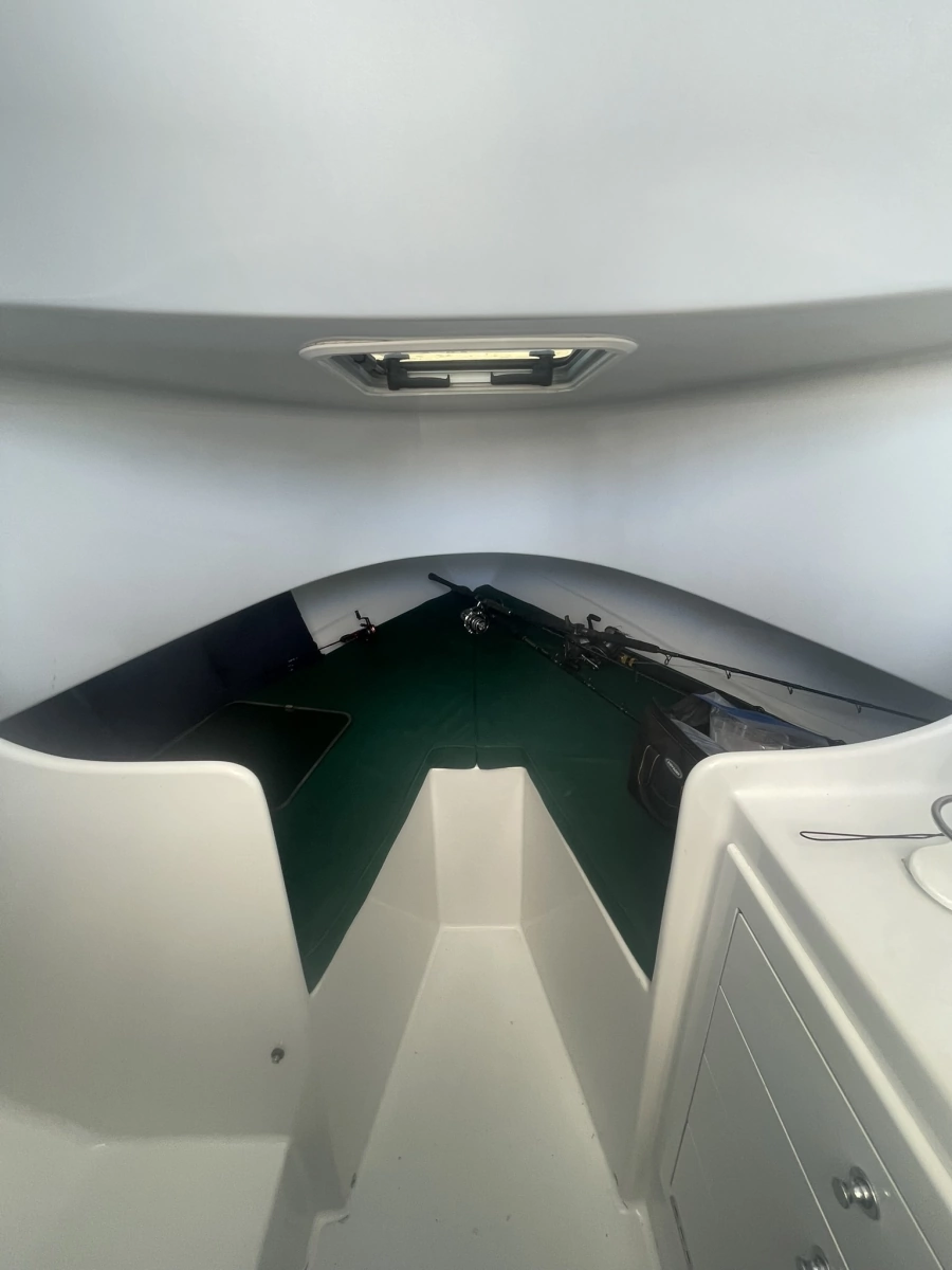THE OFFICE 33ft L amp H Yacht For Sale