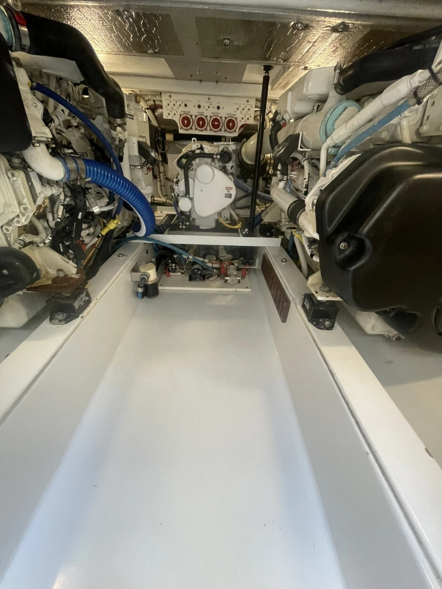 THE OFFICE 33ft L amp H Yacht For Sale