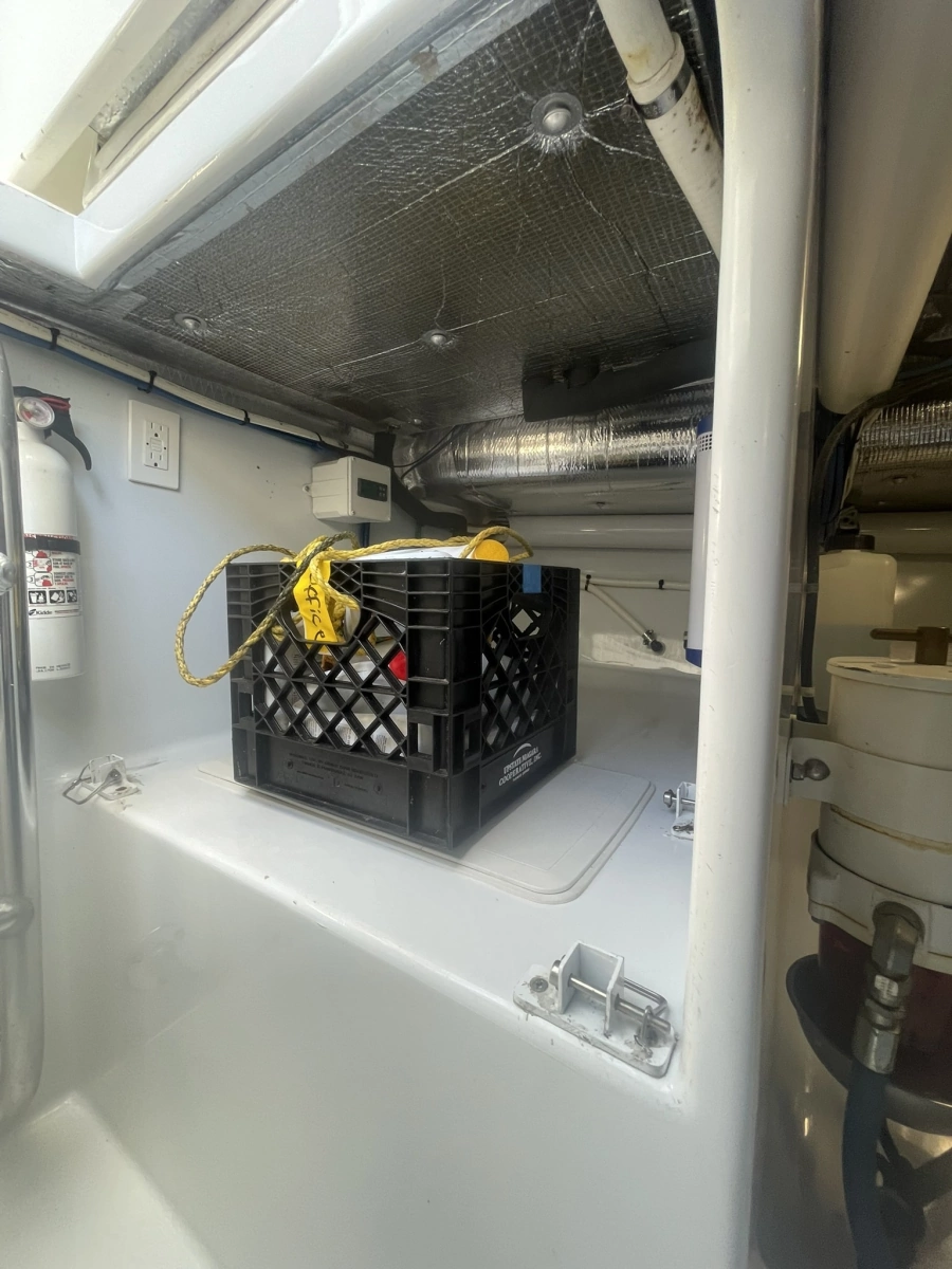 THE OFFICE 33ft L amp H Yacht For Sale