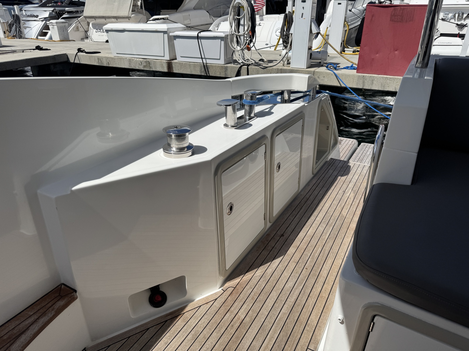2018 Azimut Fly