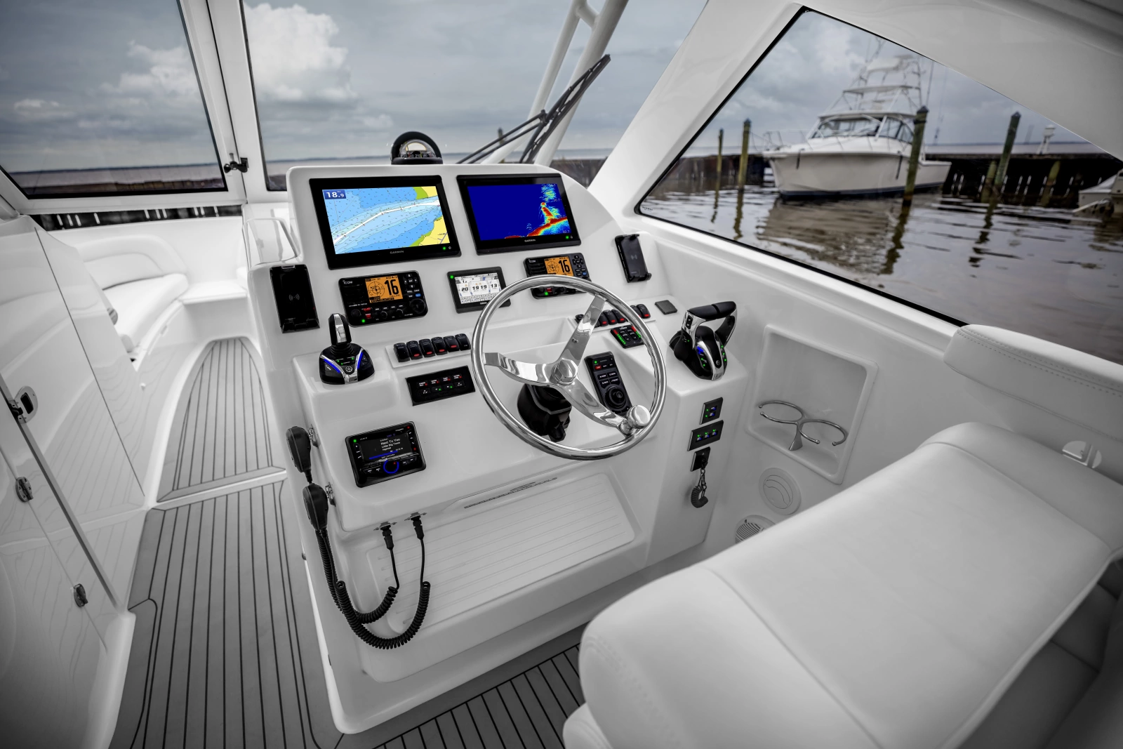 2027 Ablemarle 31 Dual Console
