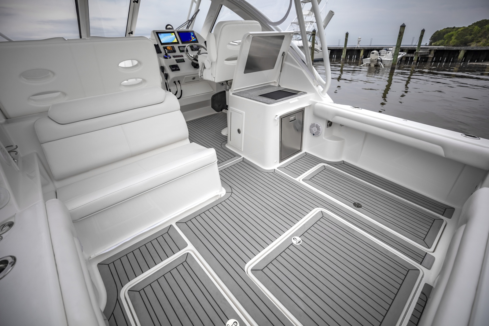 2027 Ablemarle 31 Dual Console