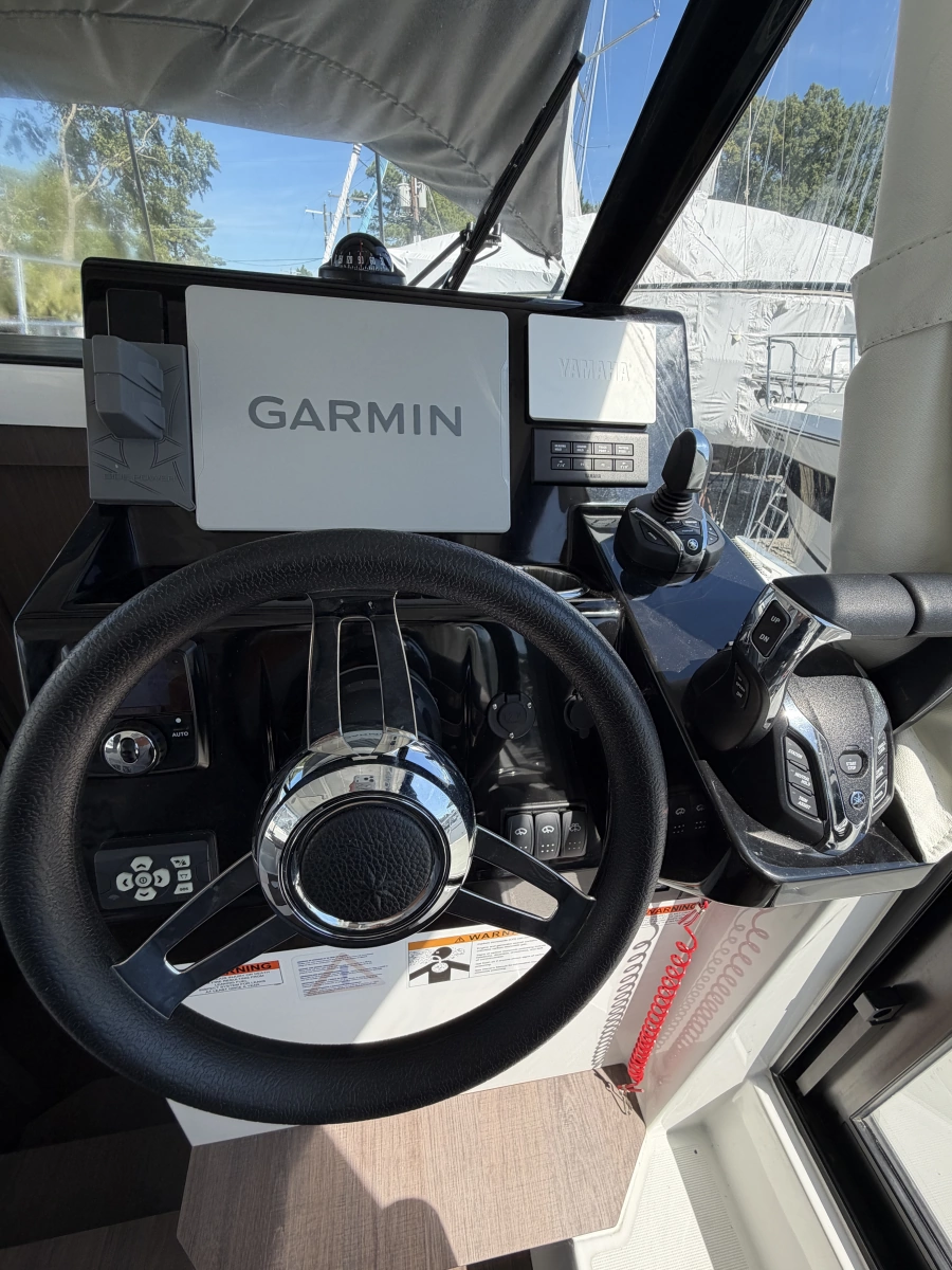 2026 Jeanneau NC 895 Series 2
