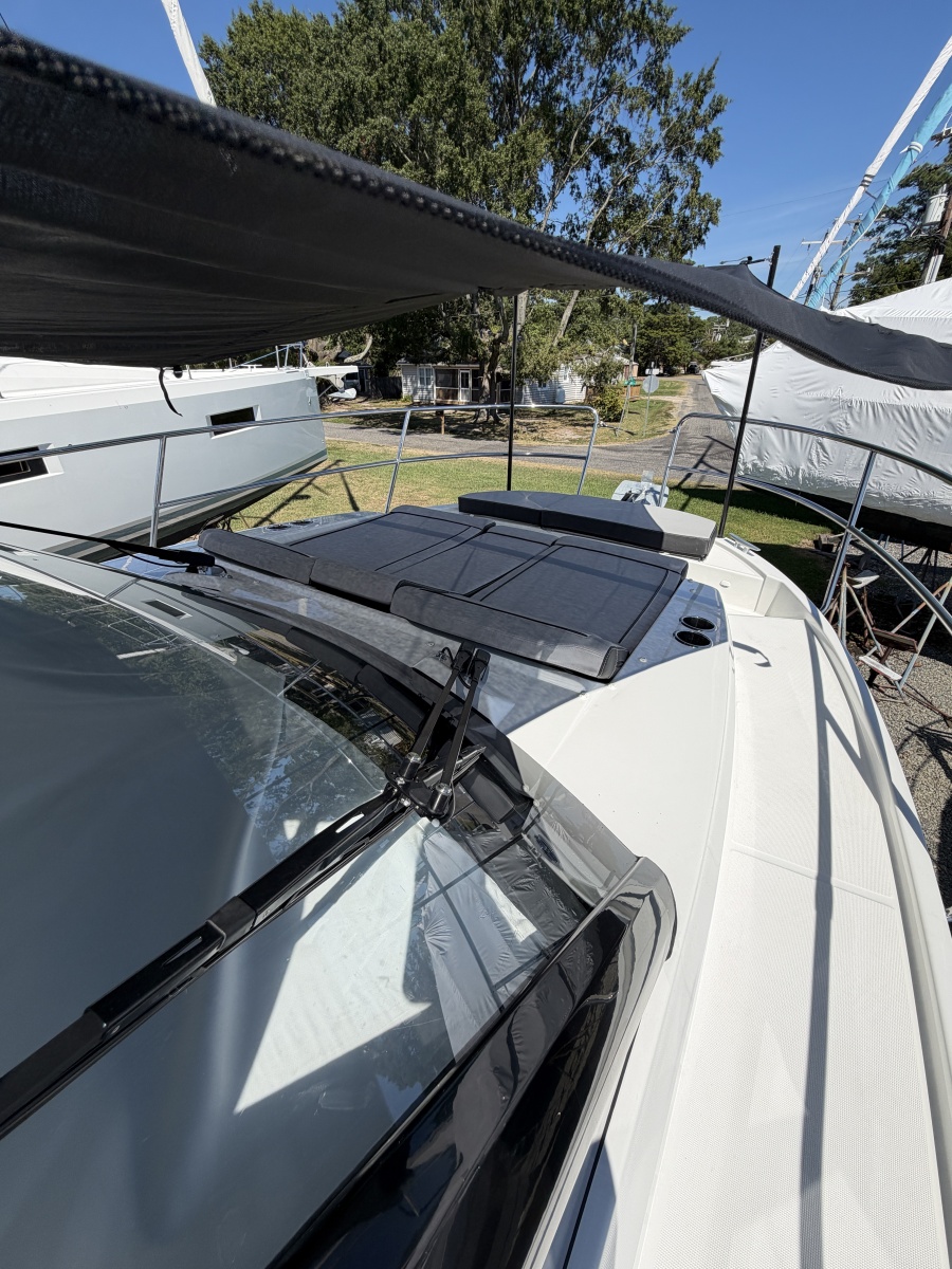 2026 Jeanneau NC 895 Series 2