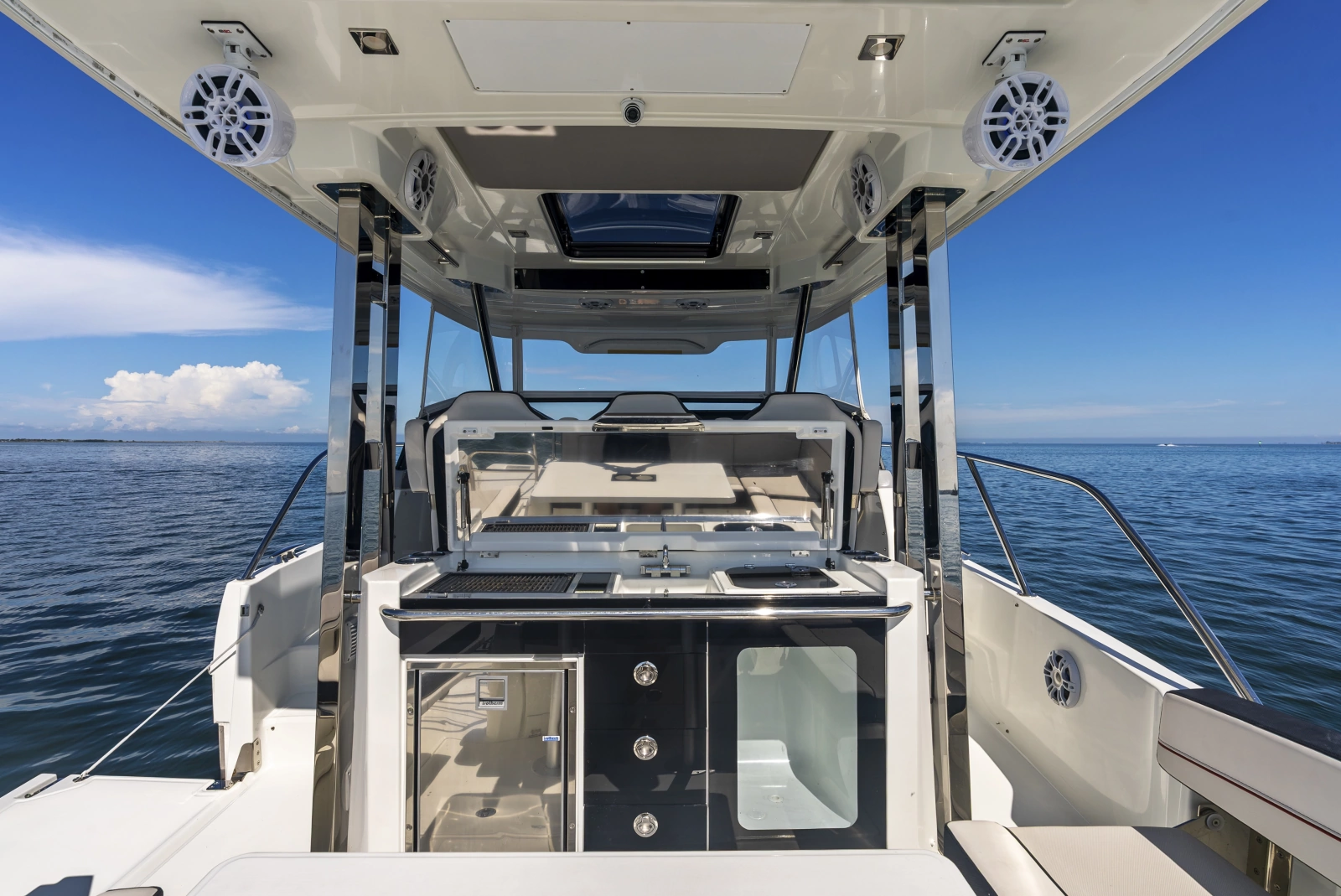 2024 Jeanneau Leader 10.5 WA