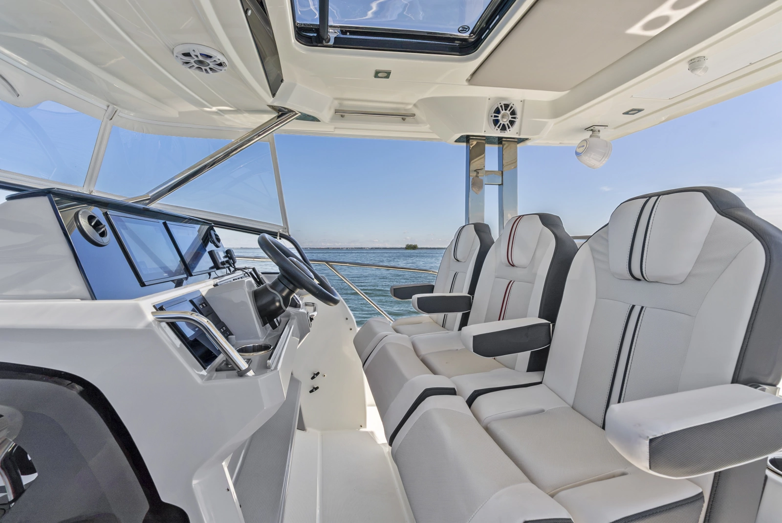 2024 Jeanneau Leader 10.5 WA