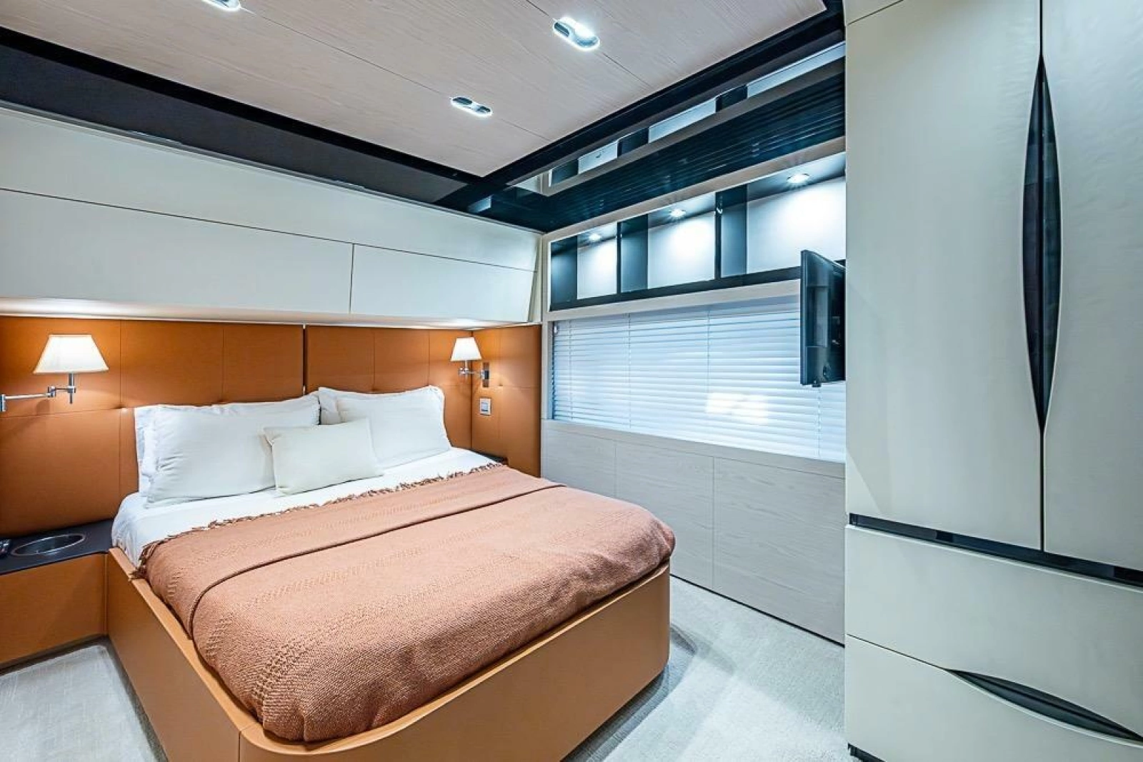 2017 Azimut 80