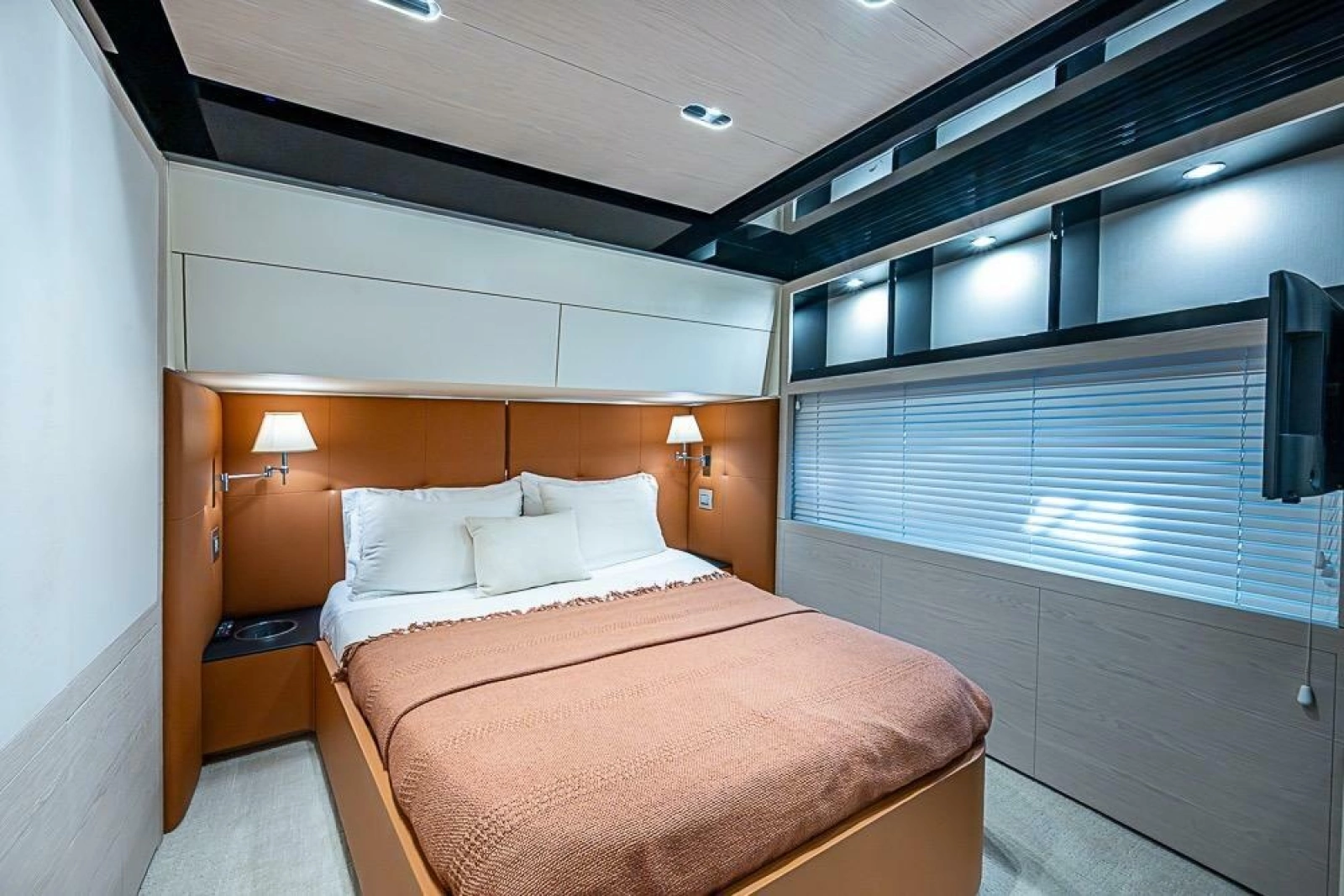 2017 Azimut 80