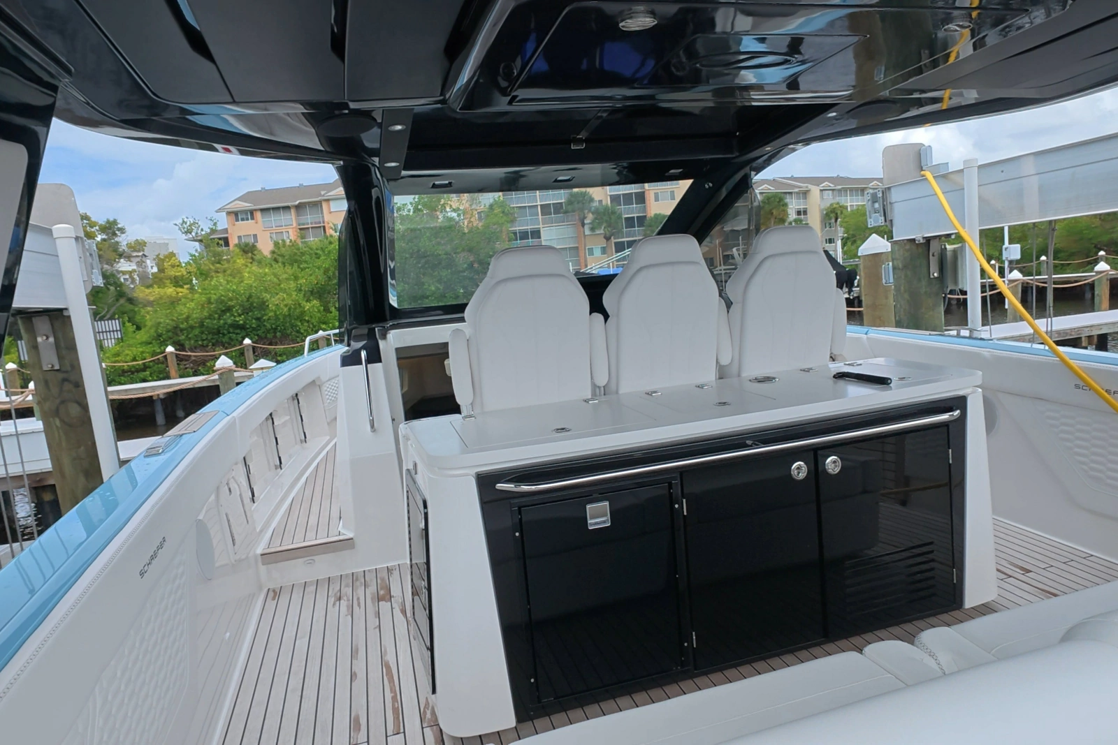 2025 Schaefer V44