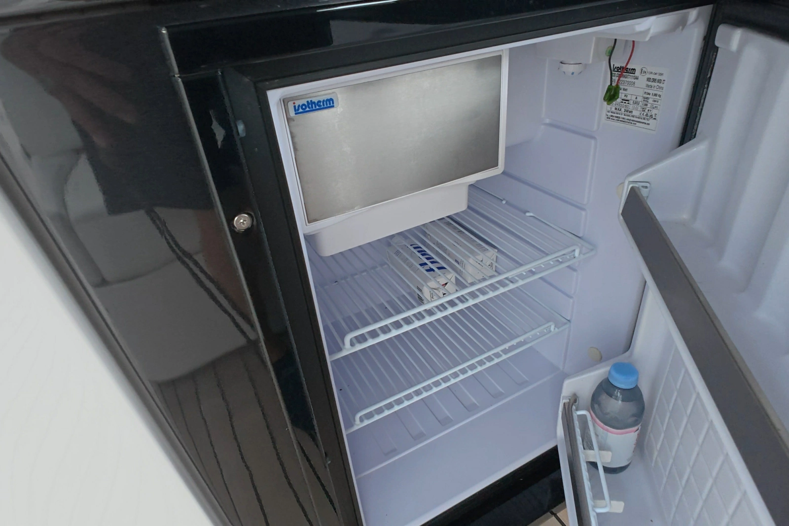 2025 Schaefer V44