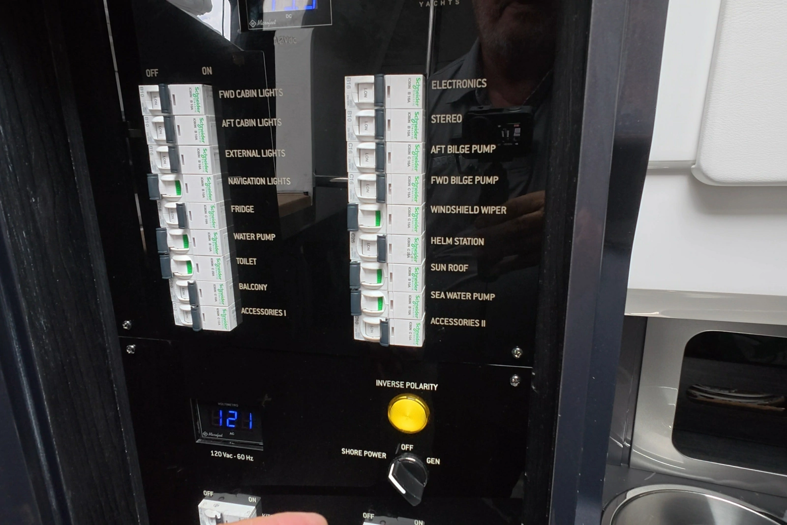 2025 Schaefer V44