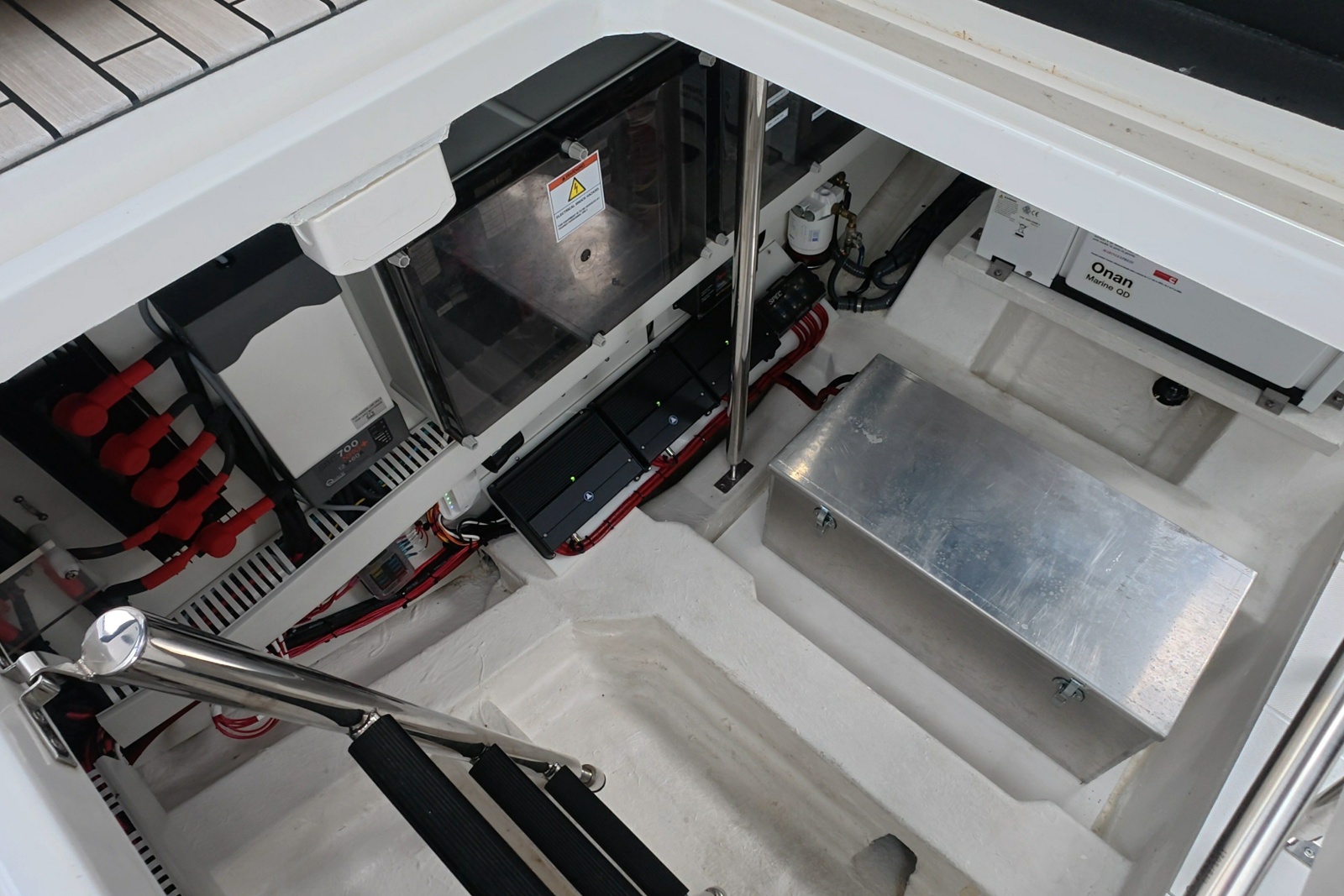 2025 Schaefer V44