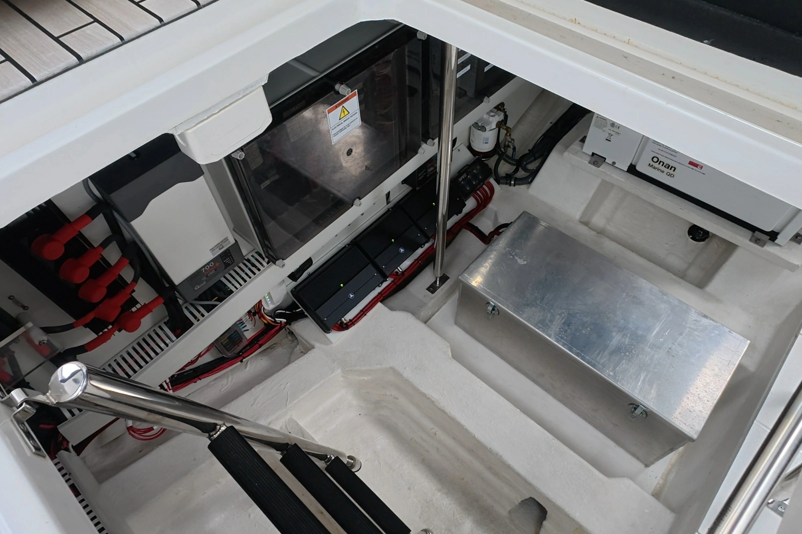 2025 Schaefer V44