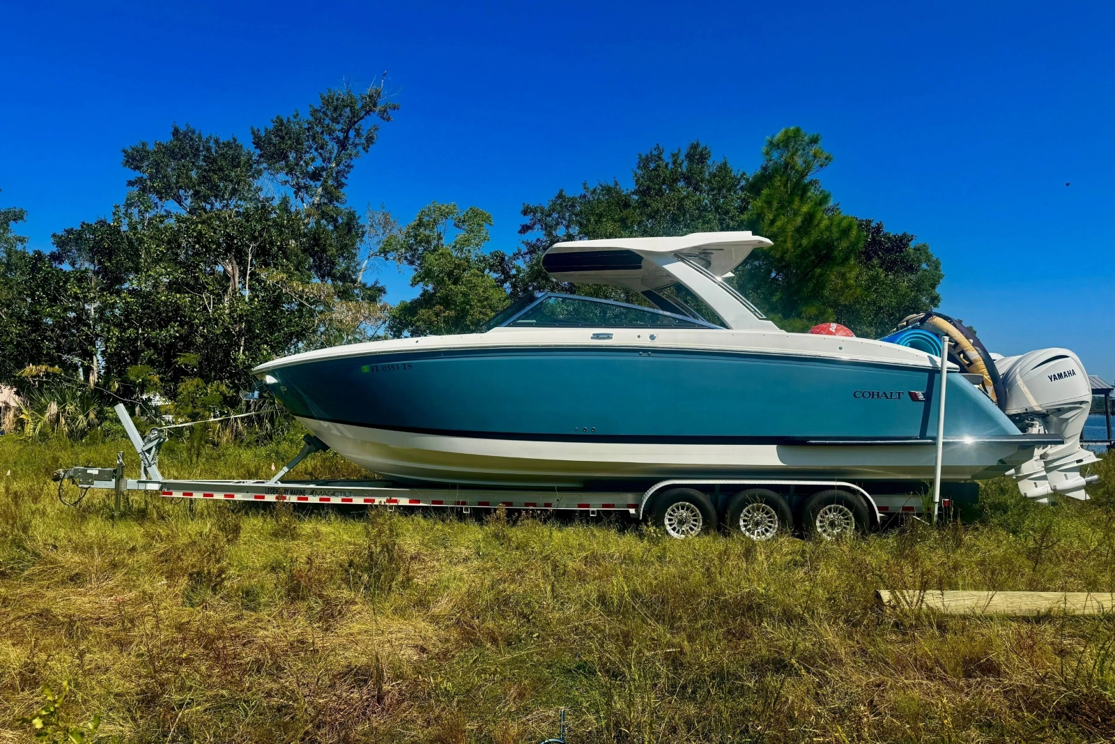 33ft Cobalt Yacht For Sale