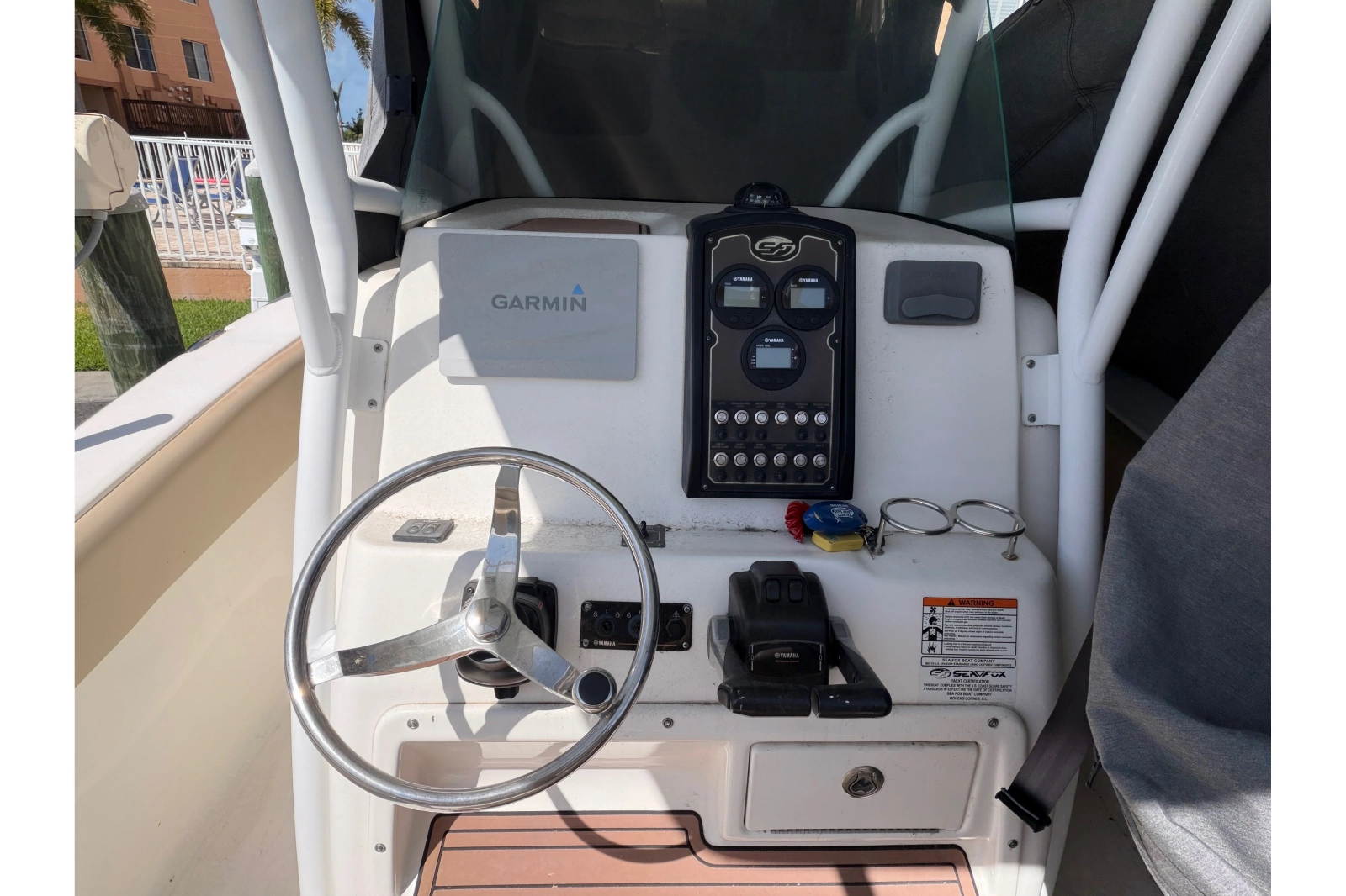 2017 Sea Fox 266 Commander