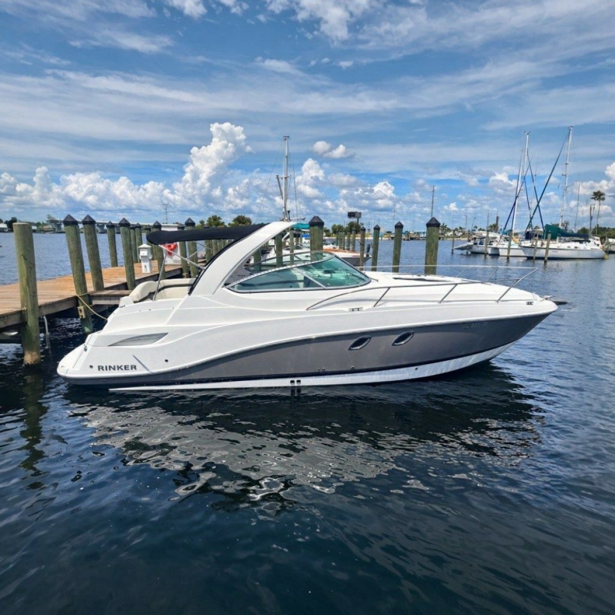 2013 Rinker 310 Express Cruiser