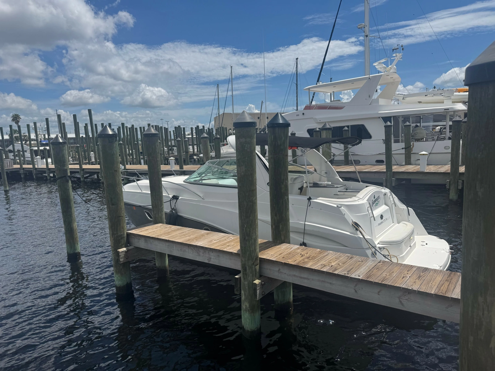 2013 Rinker 310 Express Cruiser