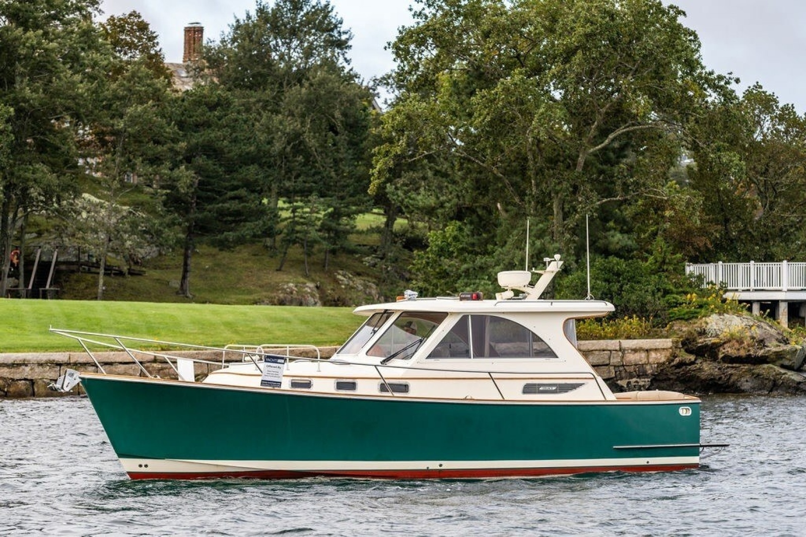 2007 Legacy Yachts 32