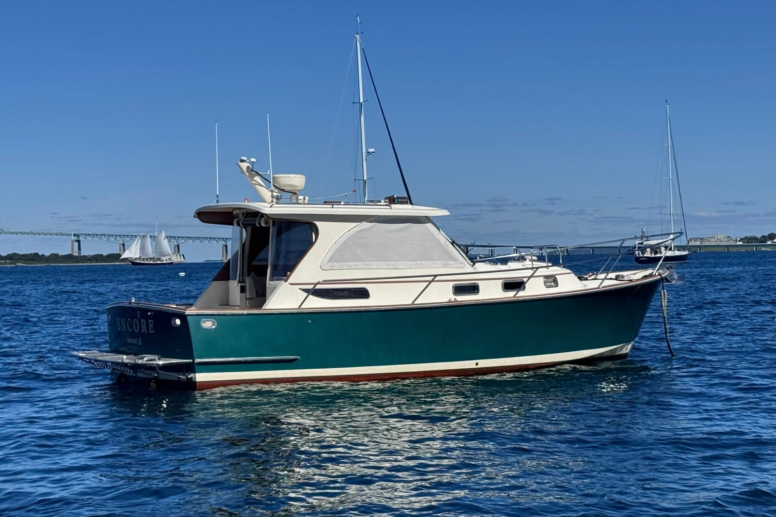 2007 Legacy Yachts 32