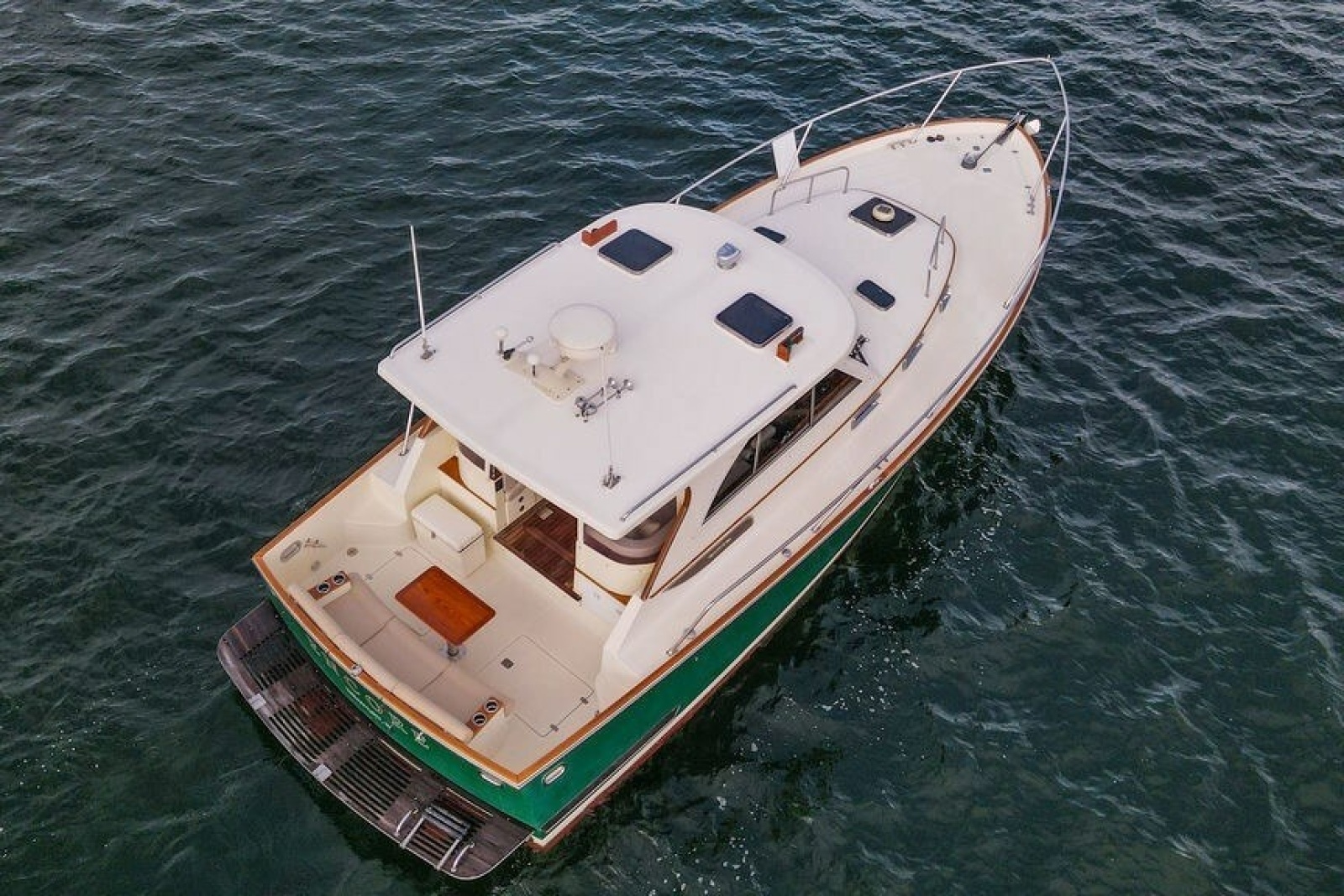 2007 Legacy Yachts 32