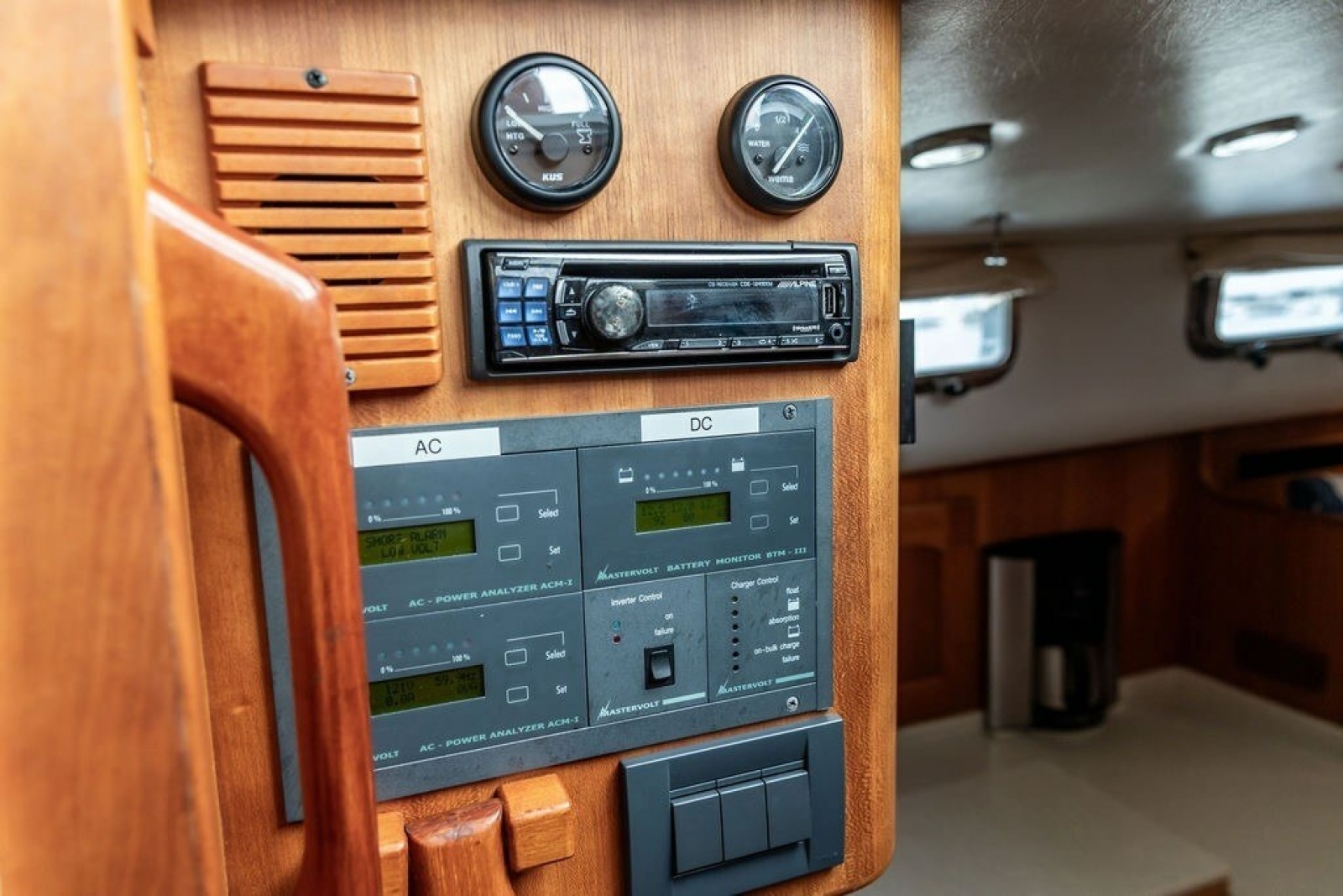 2007 Legacy Yachts 32