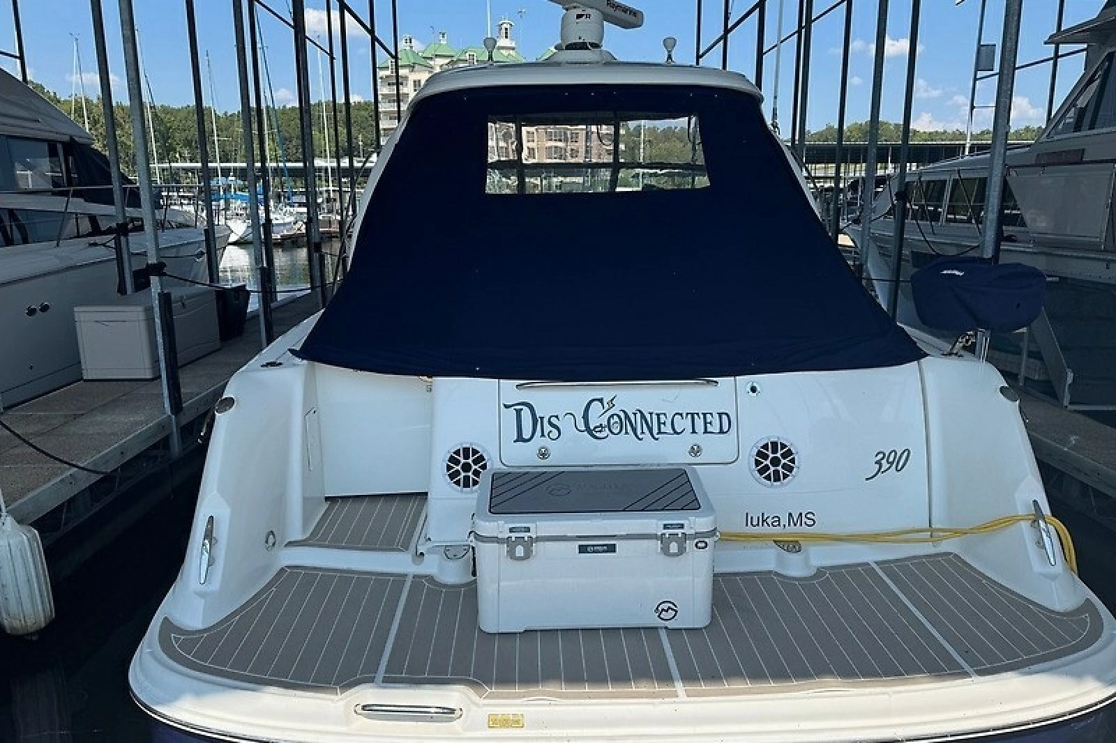 2005 Sea Ray 390 Sundancer