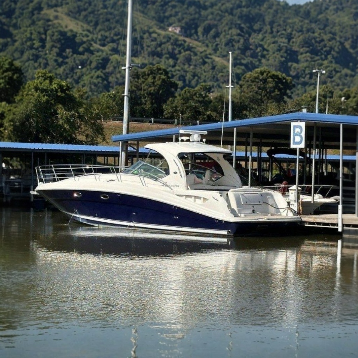 2005 Sea Ray 390 Sundancer