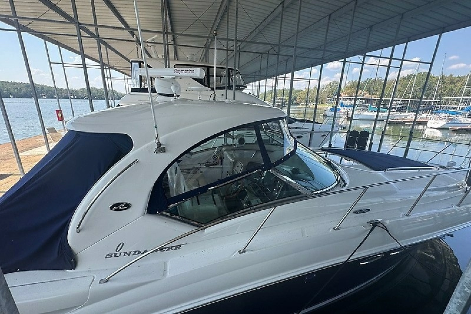 2005 Sea Ray 390 Sundancer