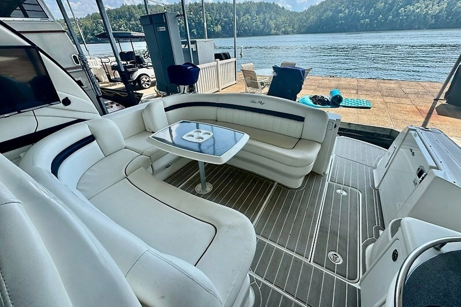 2005 Sea Ray 390 Sundancer