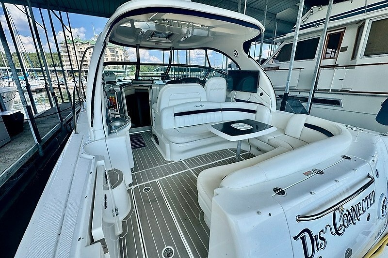 2005 Sea Ray 390 Sundancer