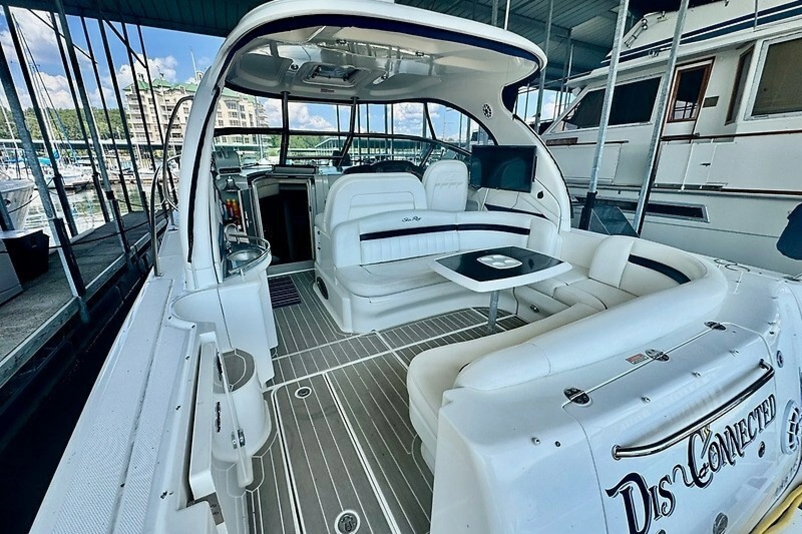 2005 Sea Ray 390 Sundancer