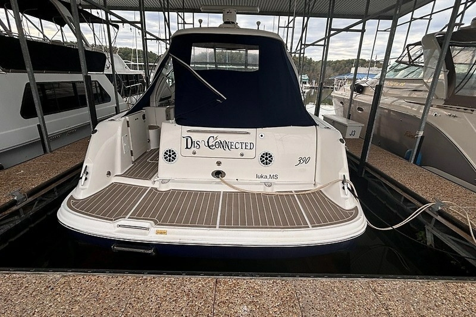 2005 Sea Ray 390 Sundancer