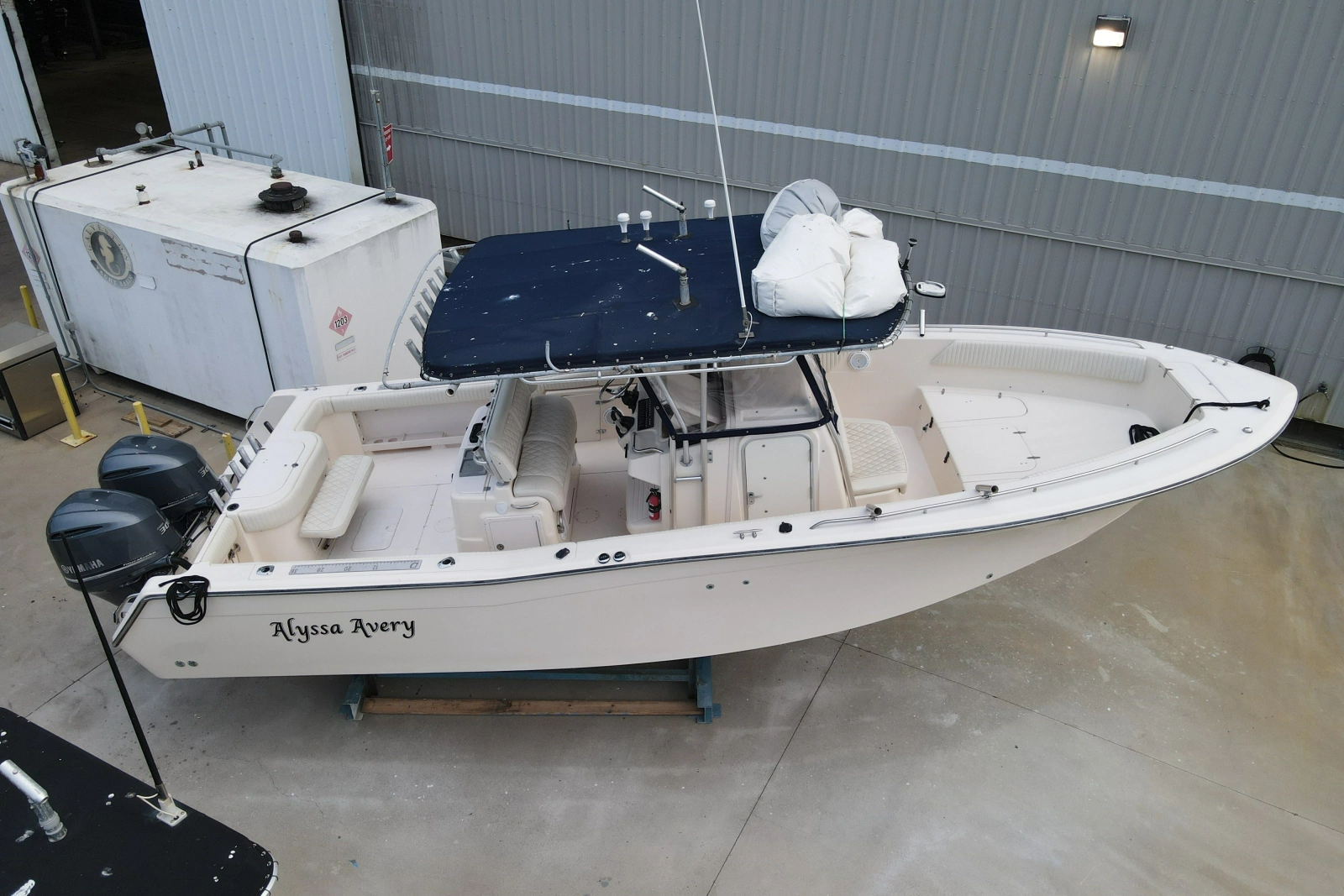 2004 Grady-White Bimini 306