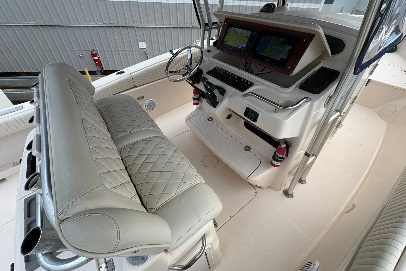 2004 Grady-White Bimini 306