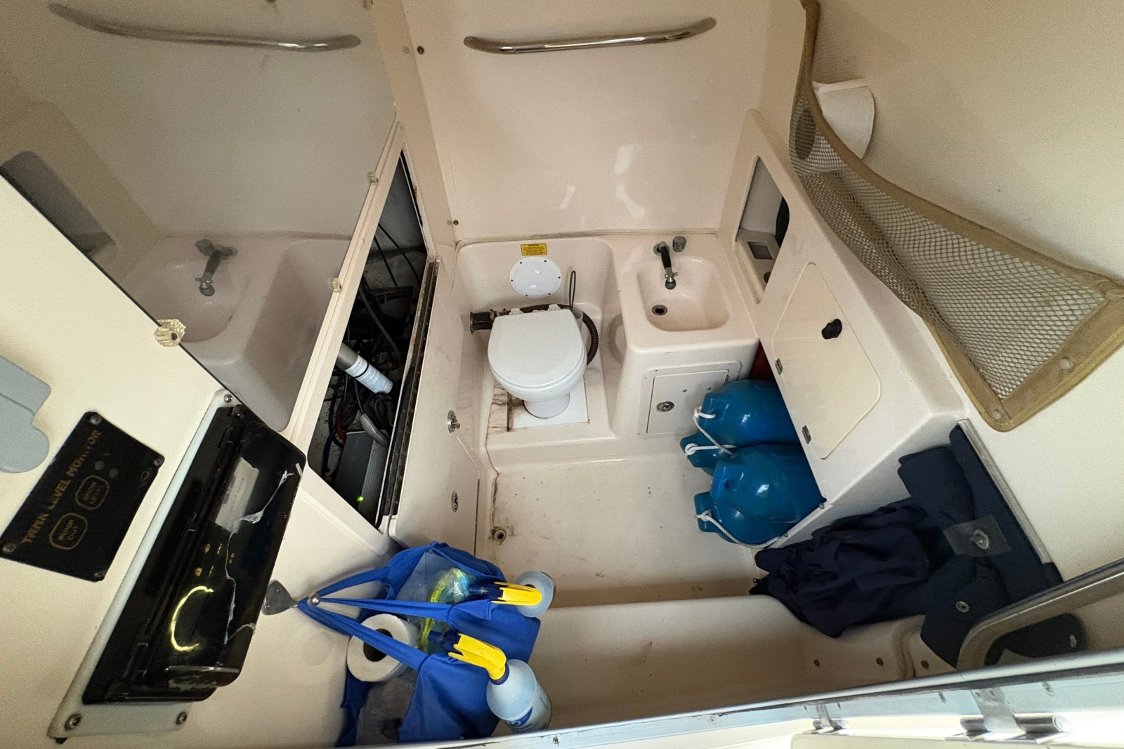 2004 Grady-White Bimini 306