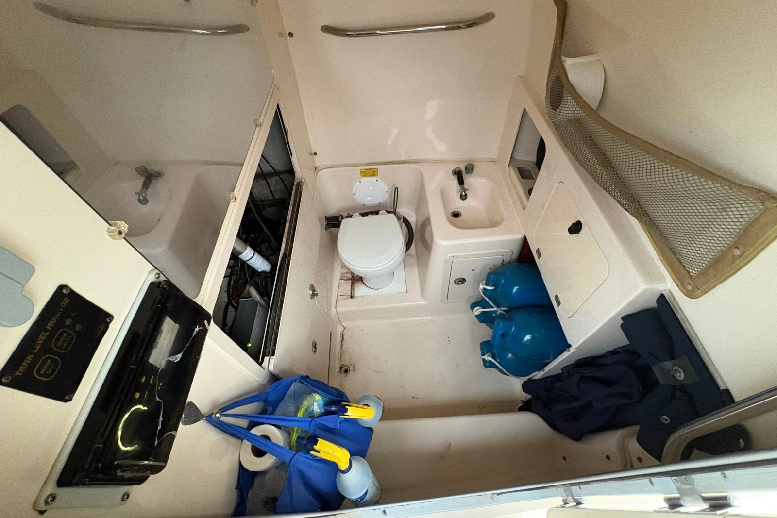 2004 Grady-White Bimini 306