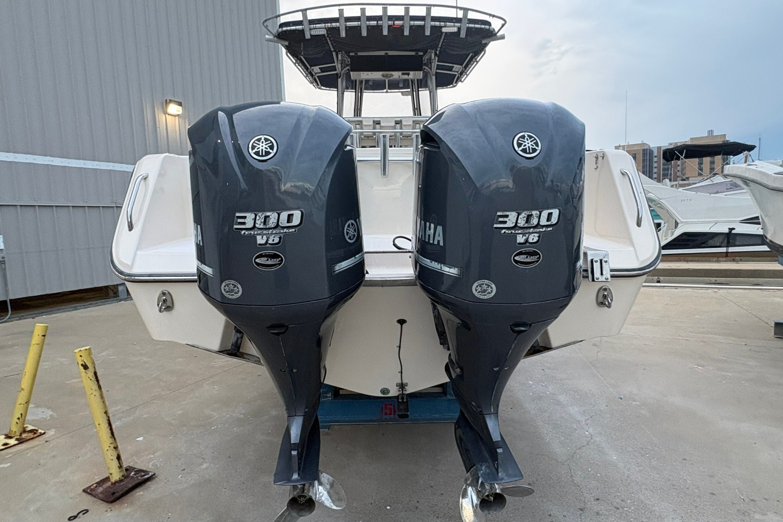 2004 Grady-White Bimini 306