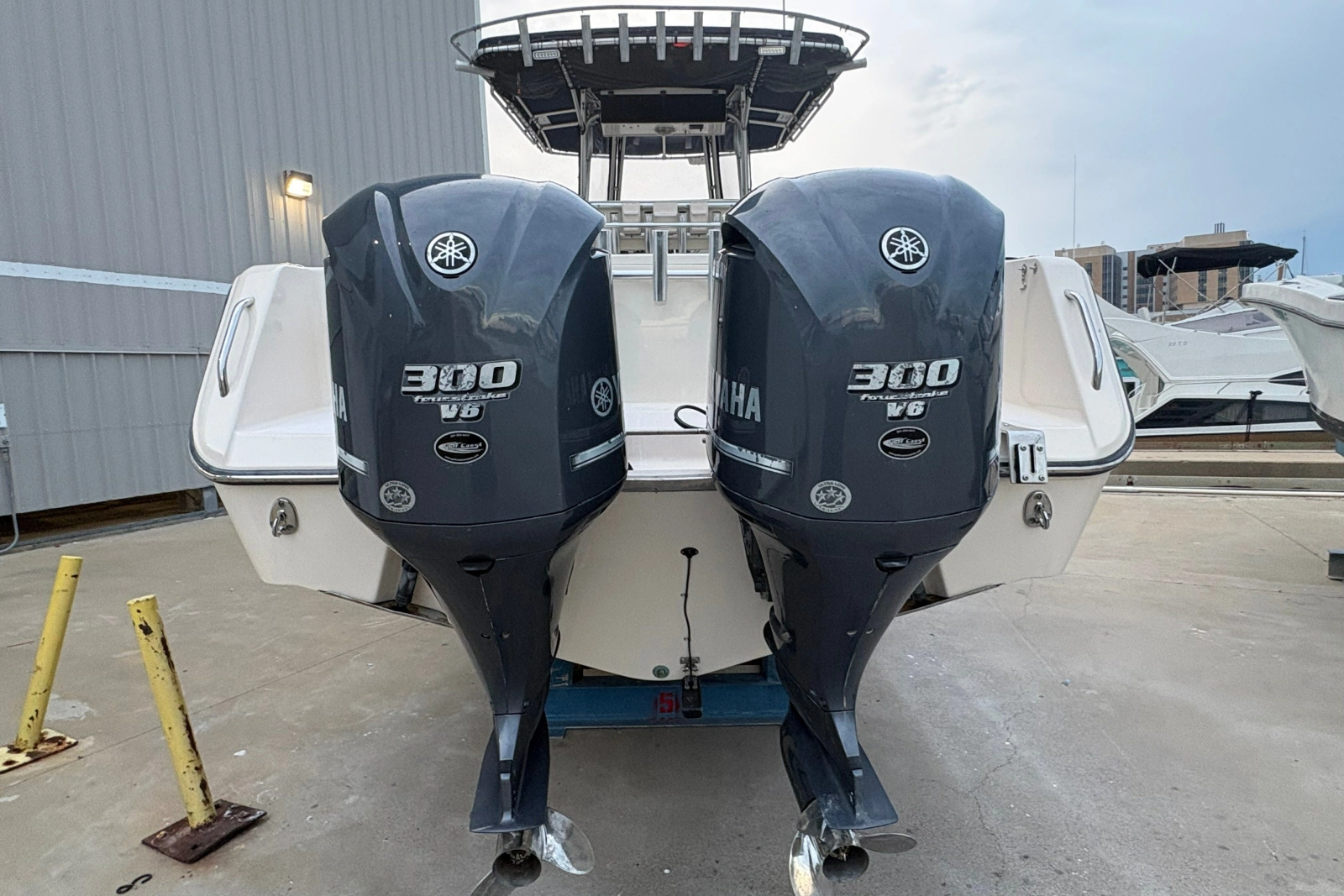 2004 Grady-White Bimini 306
