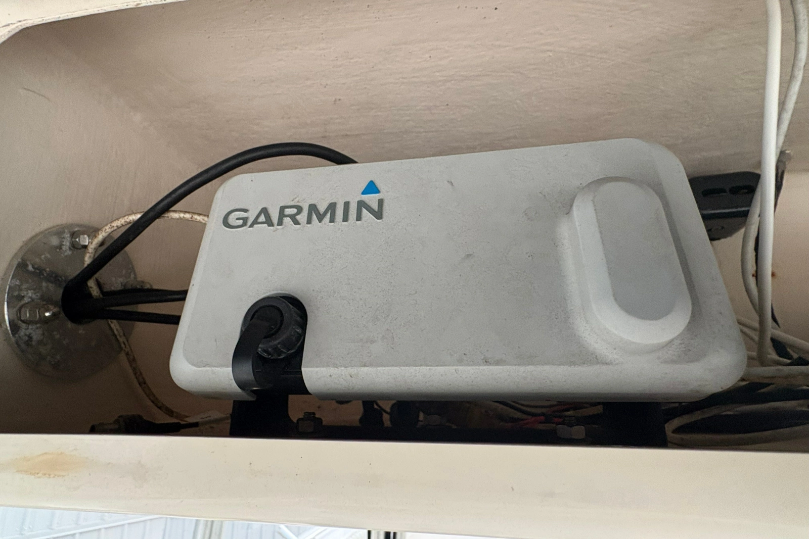 2004 Grady-White Bimini 306