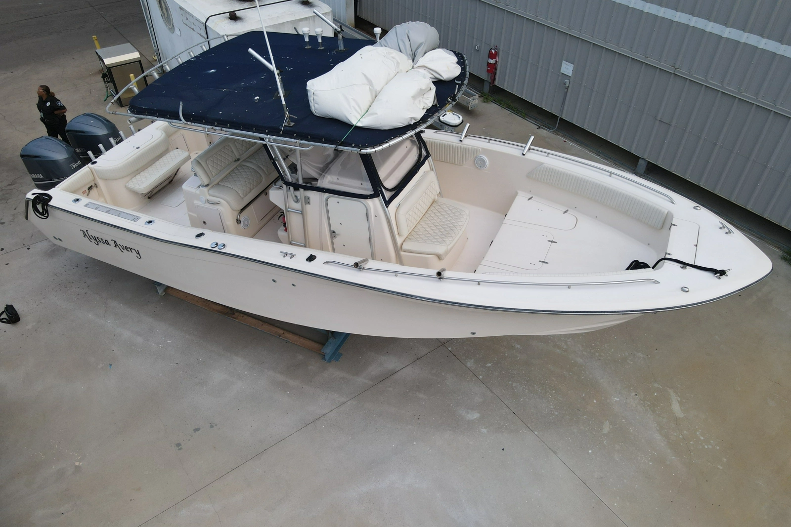 2004 Grady-White Bimini 306