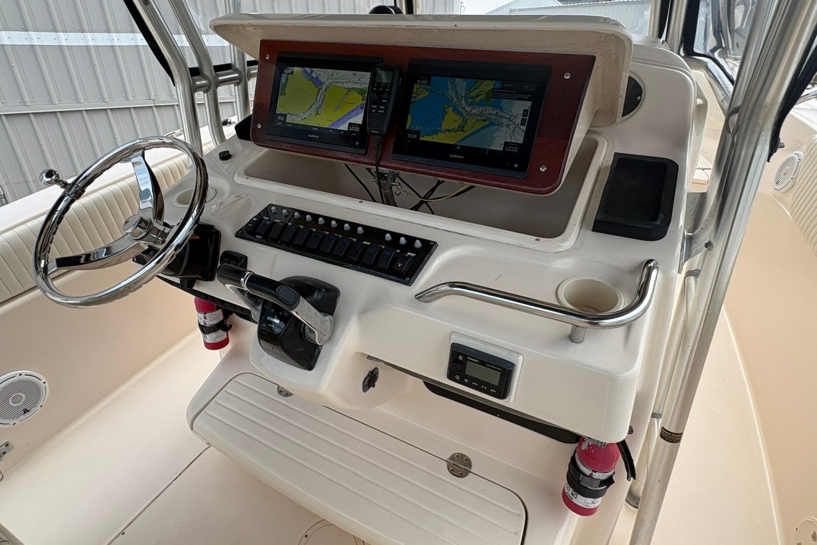 2004 Grady-White Bimini 306