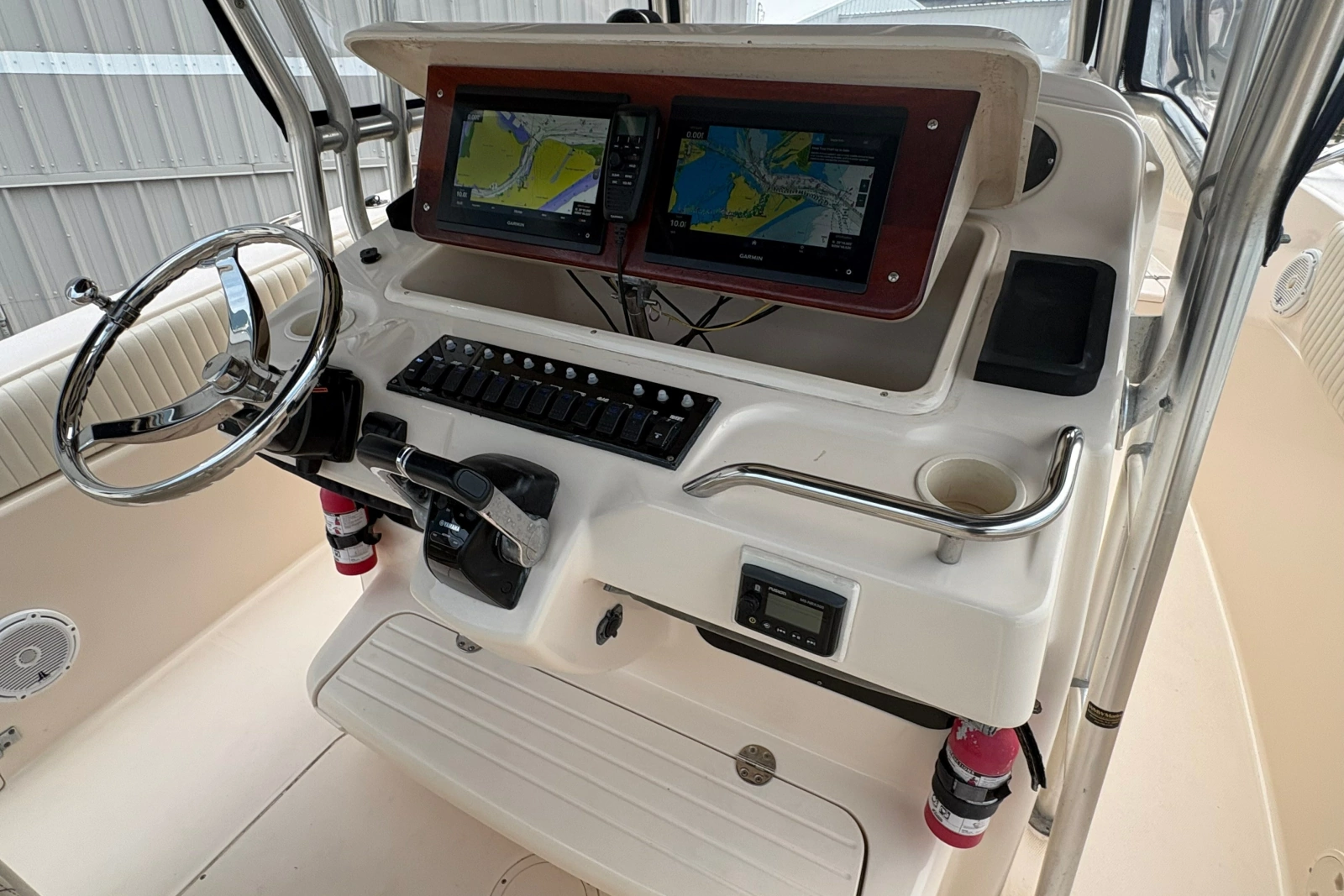 2004 Grady-White Bimini 306