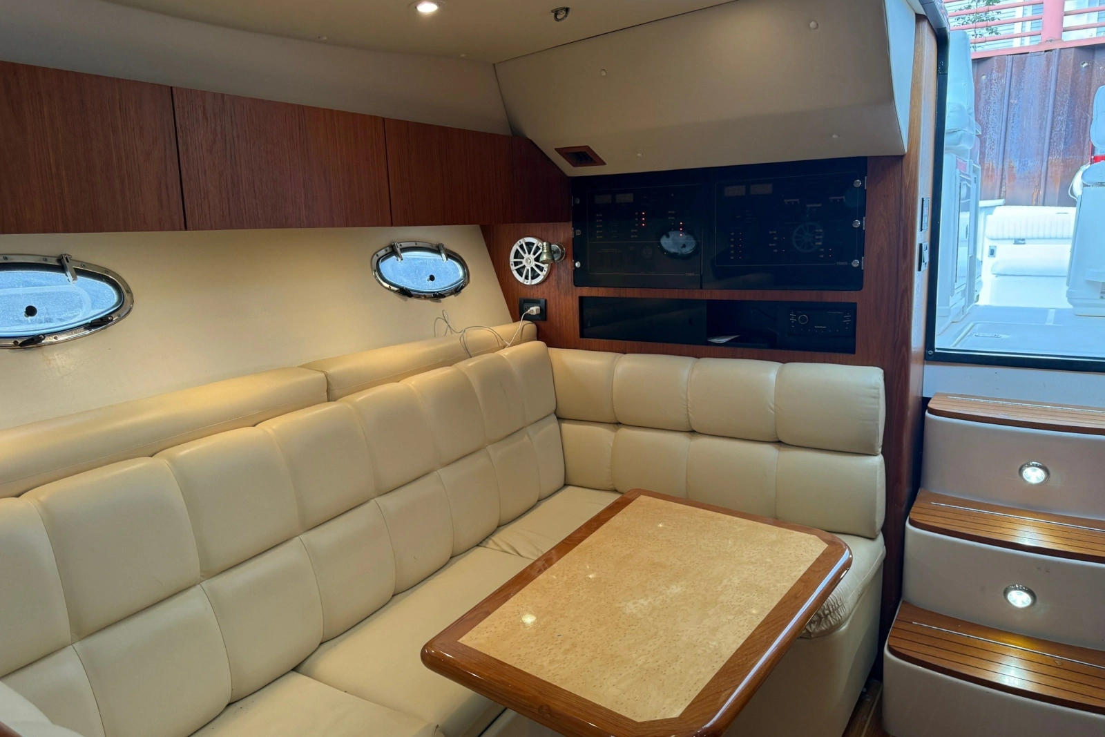 2003 Tiara Yachts 3500 Open