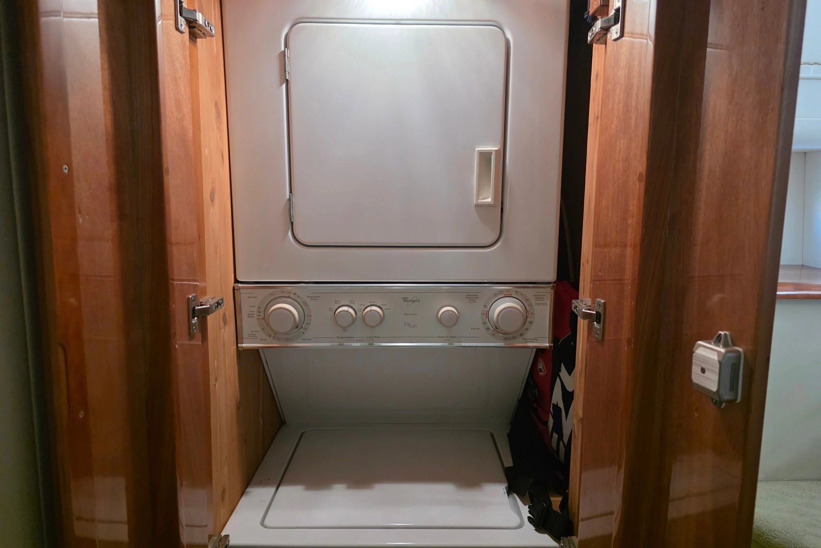 2002 Neptunus 56 Flybridge