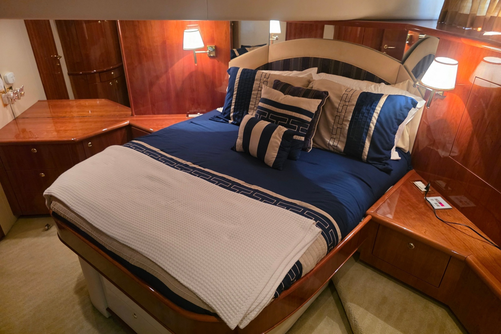 2002 Neptunus 56 Flybridge