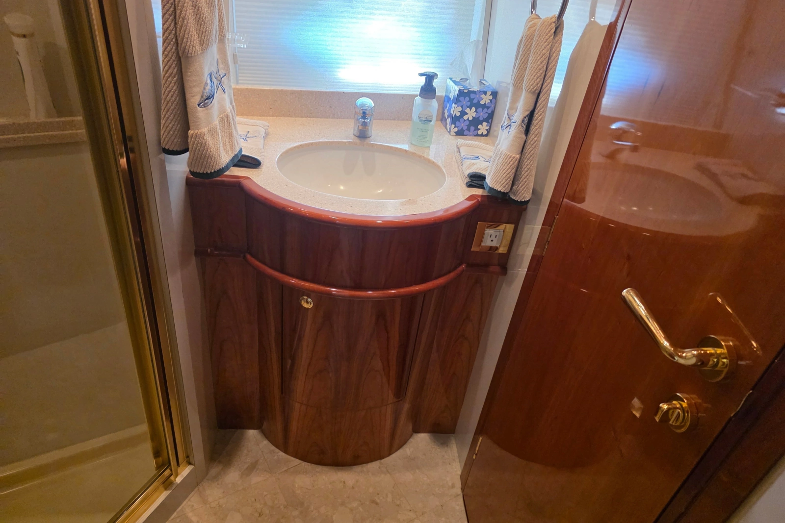 2002 Neptunus 56 Flybridge