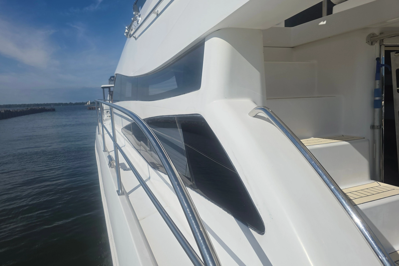 2002 Neptunus 56 Flybridge