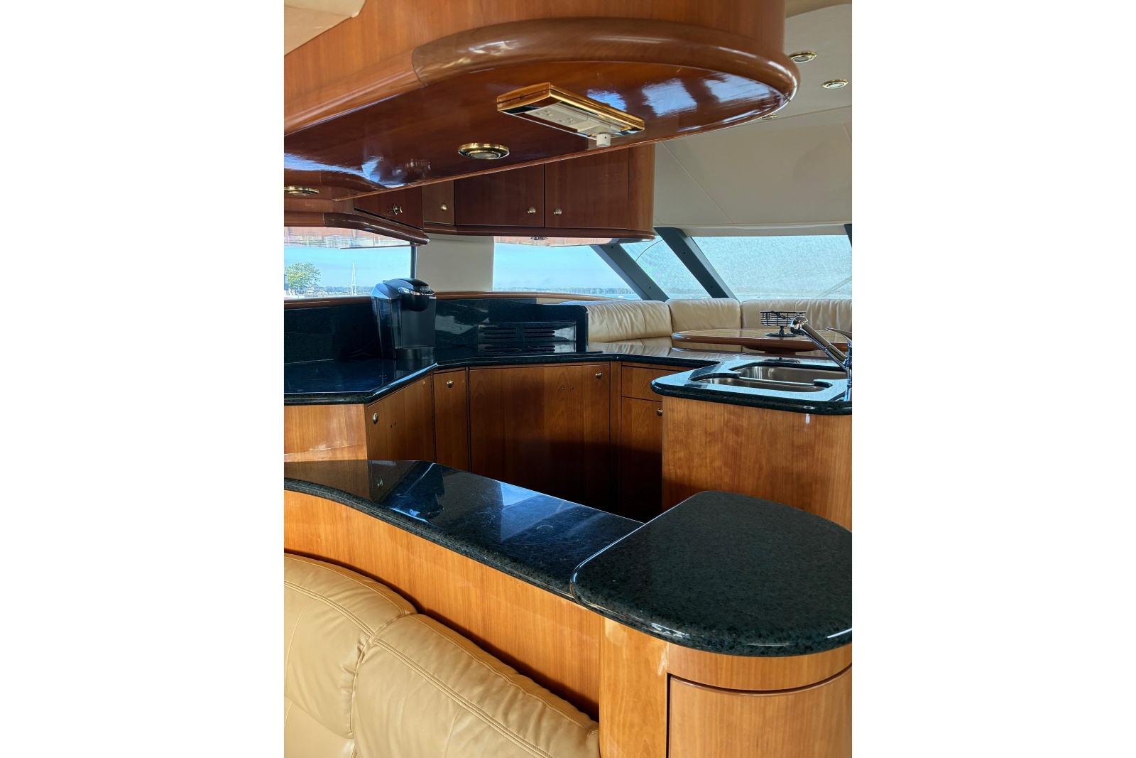 2002 Neptunus 56 Flybridge